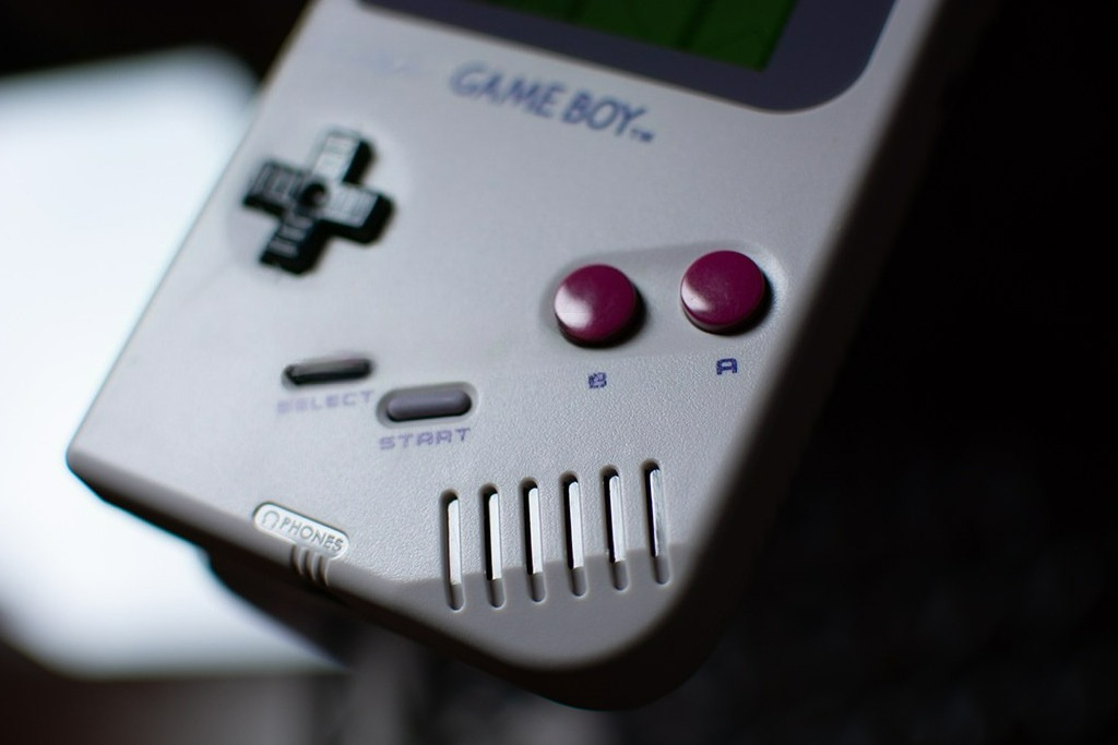 Оригинальная японская игровая  – обзор и цена Handheld Game Console