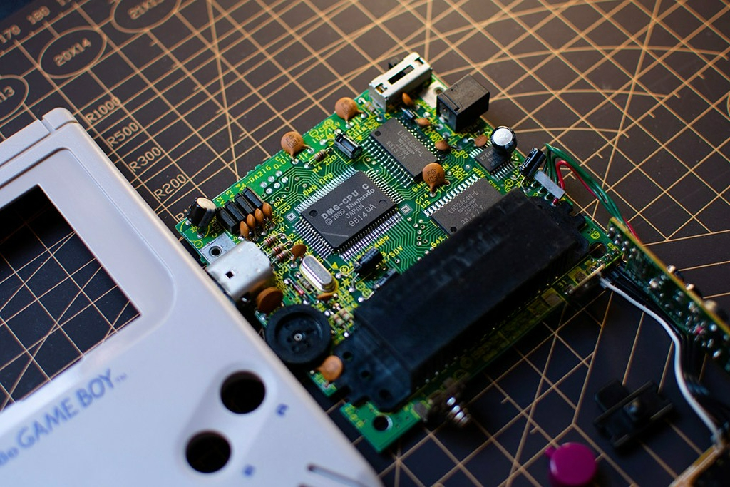 Оригинальная японская игровая  – обзор и цена Handheld Game Console
